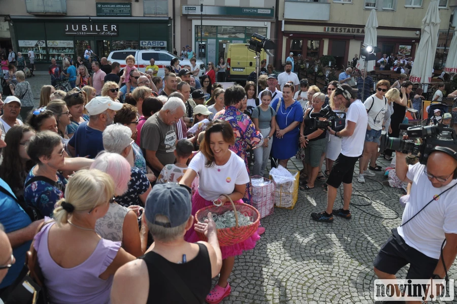 Pytanie na śniadanie zajęło Rynek w Raciborzu TVP 2 na żywo z