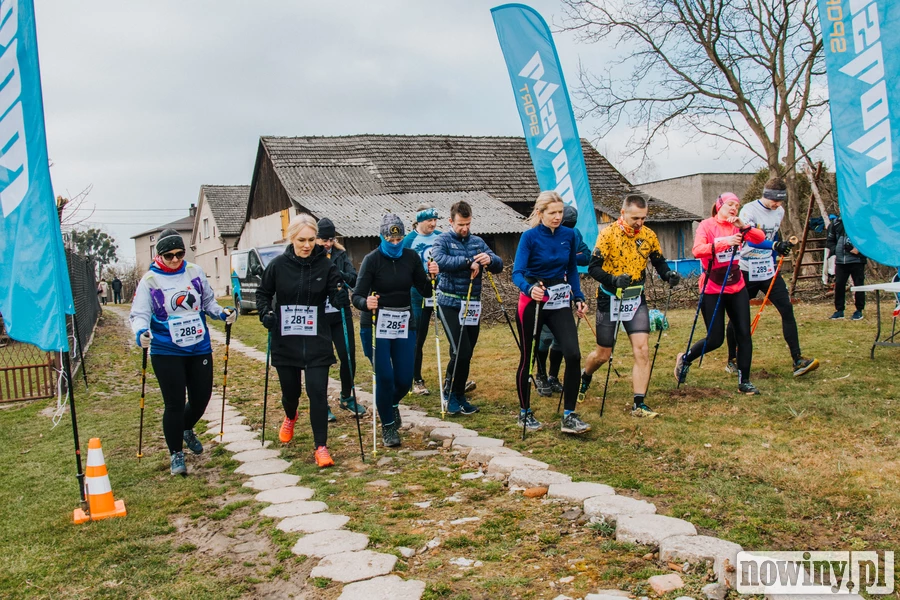 Grupa nordic walking liczyła 11 osób