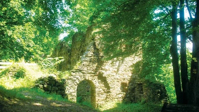 Tajemnicze ruiny zamku Vikštejn