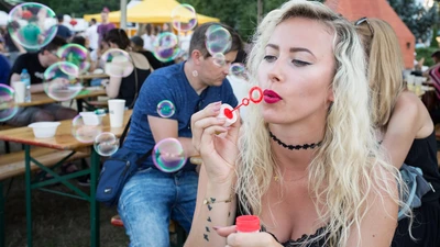 OFF Festival 2017 – krew na kolanach, mocne gitarowe riffy i anielskie głosy w Katowicach