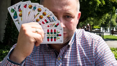 Jarosław Darda: Życie jest jak talia kart