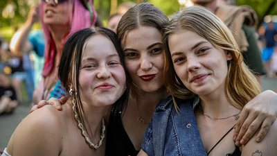 Igo i Artur Rojek zaśpiewali na majówce w Rybniku. Zobaczcie, jak bawili się ludzie [ZDJĘCIA]