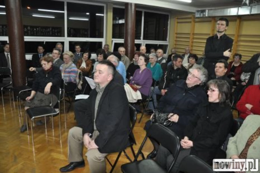 Burmistrz wycofa się z tężni?