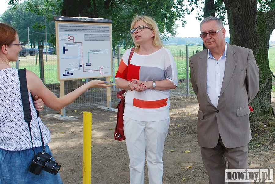 Gabriela Lenartowicz prezes WFOŚiGW na otwarciu proekologicznej inwestycji w Bojanowie