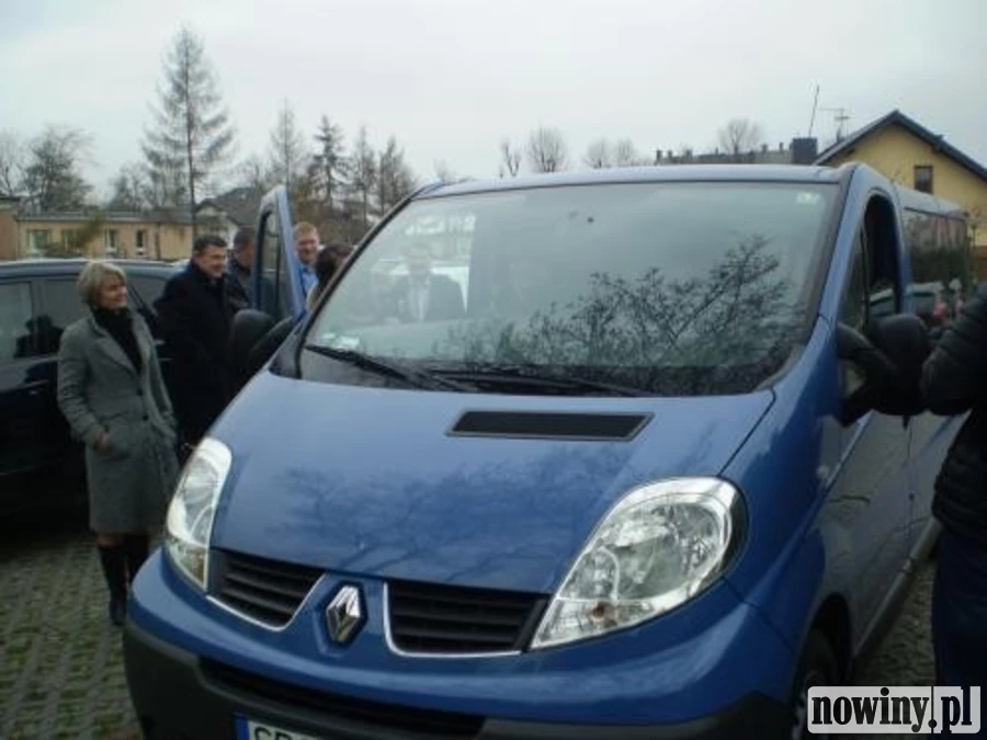 Środowiskowy Dom Samopomocy z nowym samochodem gotowy do przyjęcia nowych podopiecznych