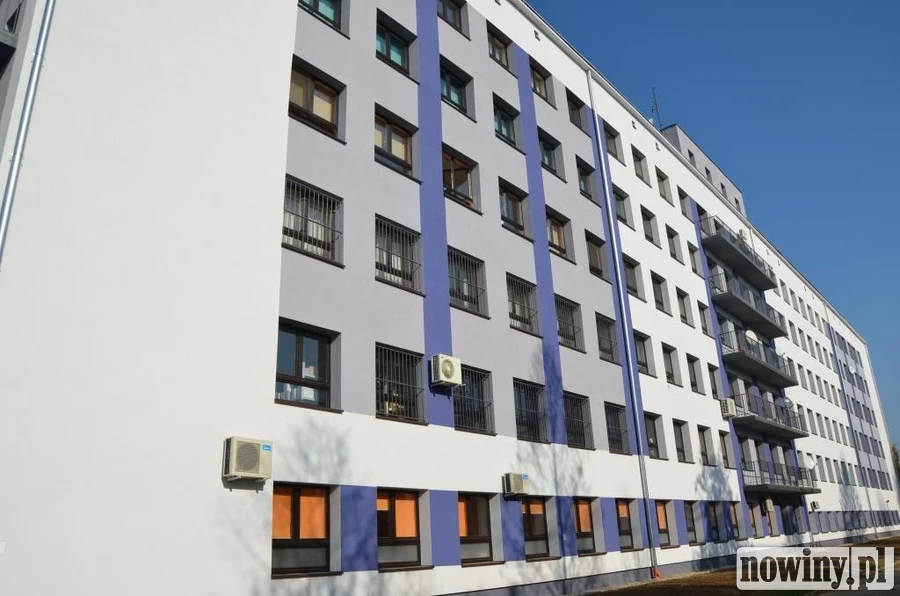 Szpital w Wodzisławiu jak nowy, solary już grzeją