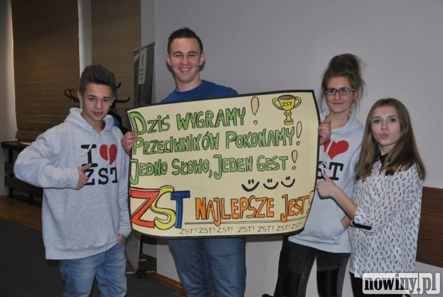 Uczniowie ZST w półfinale turnieju „Pojedynek artystyczny na słowa”