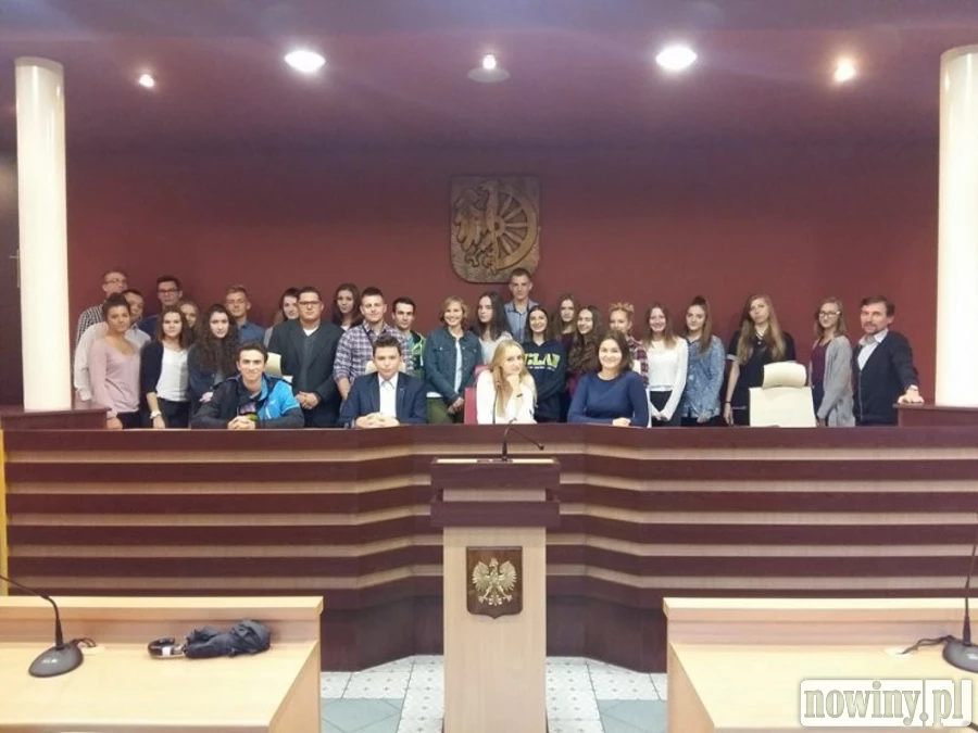 Przekonaj się jak debatują młodzi radni