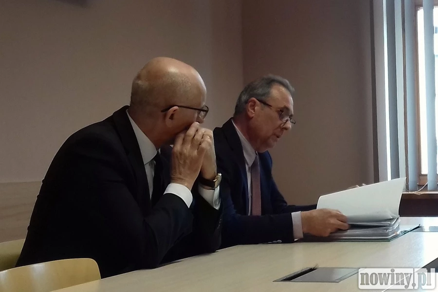 Dyrektor Rudnik zeznawał przed komisją. Starosta Winiarski wezwany na komendę policji