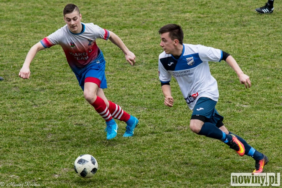 Unia Racibórz wygrała z Lędzinami po trudnym meczu