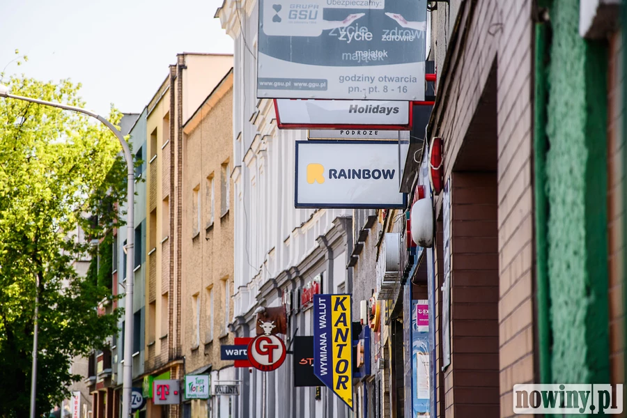 Koniec z reklamową pstrokacizną na ulicach?