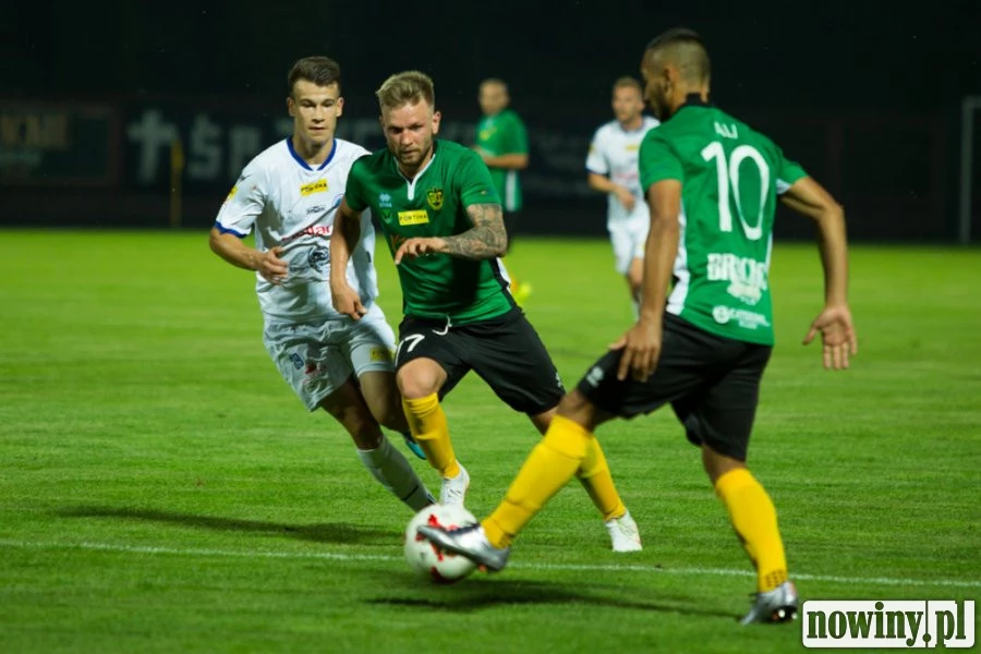Gol przewrotką kończy złą serię. GKS z trzema punktami!