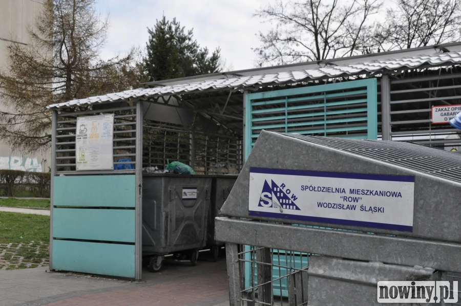Kamery nagrają kto i co podrzuca do śmietników