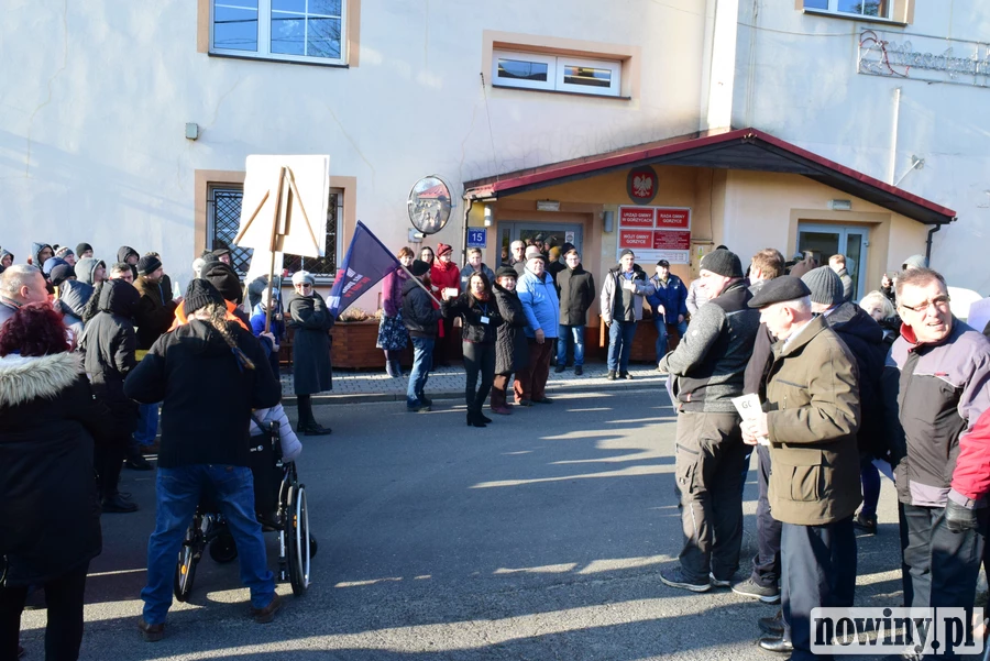 Gorąco po ostrej pikiecie, pełnej wulgaryzmów. "Czemuś takiemu mówię stanowcze NIE"