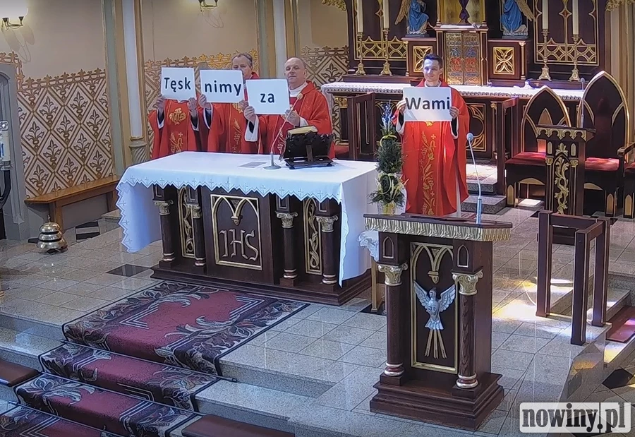 "Tęsknimy za Wami". Wzruszająca inicjatywa księży z Wodzisławia Śl.