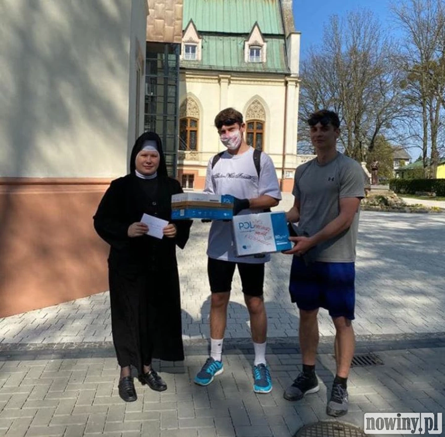 Radni przeznaczyli diety na walkę z koronawirusem