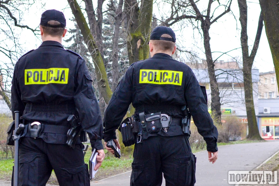 Tajemnicze zdarzenia w rejonie ulic Dworskiej, Matejki i Słowackiego w Raciborzu. Sprawdź, kogo poszukują policjanci