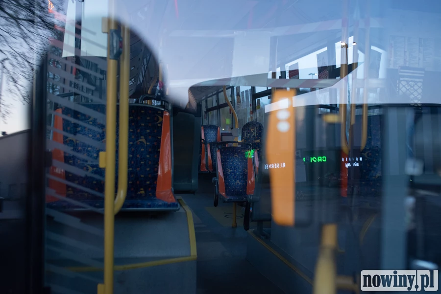 Chwila grozy. Kierowca autobusu zasłabł w trakcie jazdy