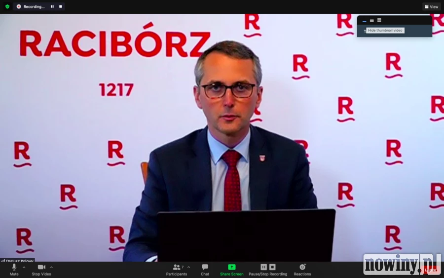 Konferencja Prezydenta Polowego. Urząd powtórzy konkurs na dotacje. Włodarz wskazuje winnego tej sytuacji