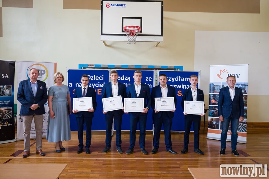 JSW przyznała stypendia dla najlepszych uczniów szkół górniczych w regionie