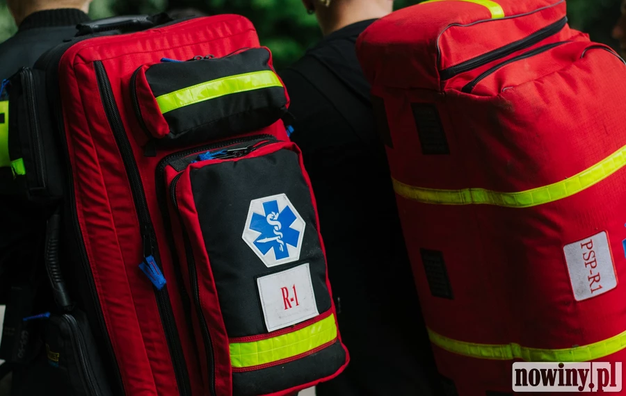 Dozór i zakaz zbliżania się za agresję wobec ratowników medycznych. Policja: nie ma zgody na takie ataki