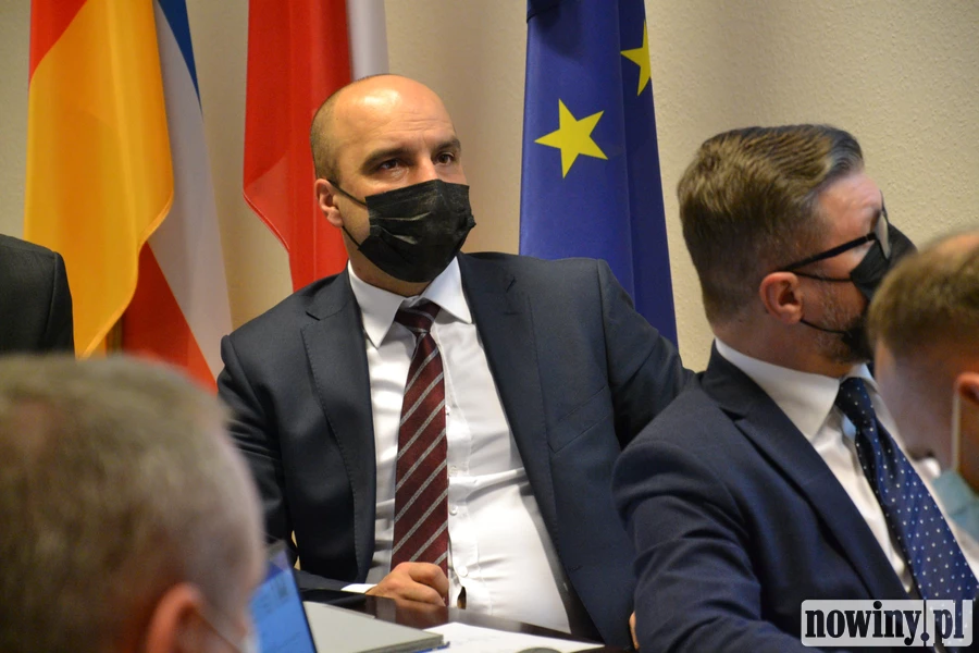 Radni z Żor podnieśli sobie diety. Bez dyskusji, ale nie jednogłośnie