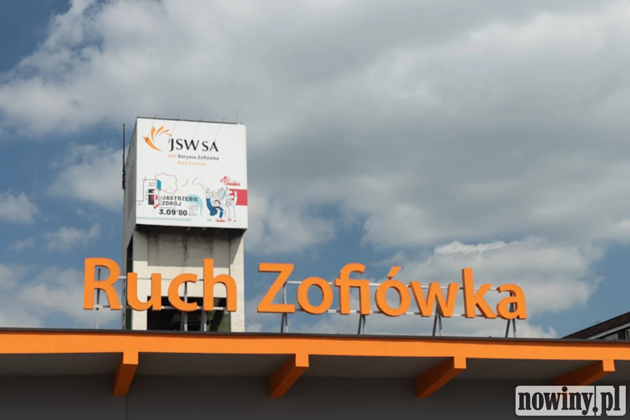 Zofiówka: Ratownicy zbliżają się do przodka