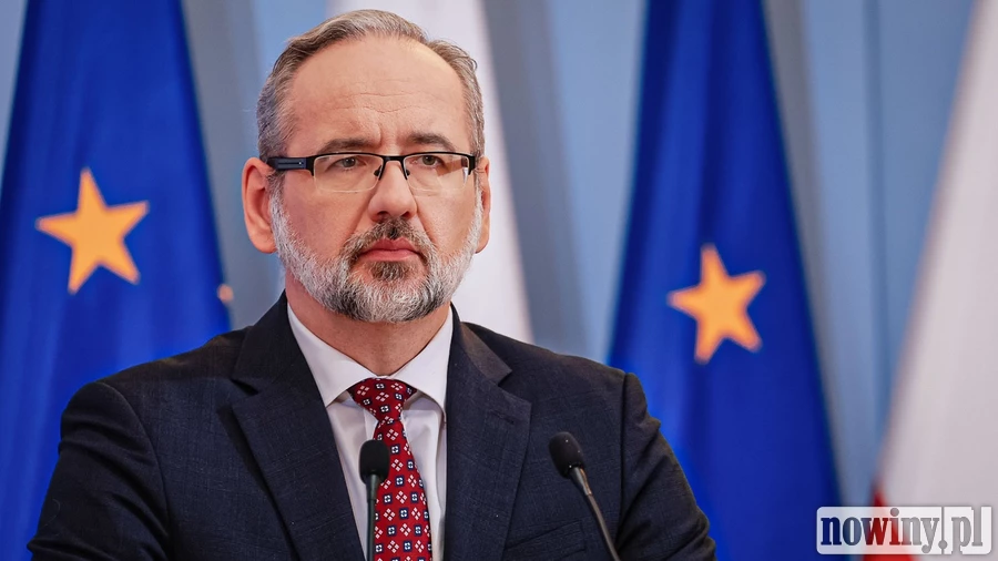 Minister zdrowia zapowiada koniec noszenia maseczek w zamkniętych pomieszczeniach. Kiedy ma to nastąpić?