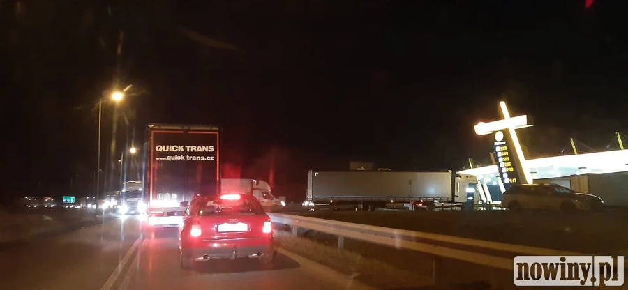 Samorządowcy apelują: "Węzeł autostradowy musi zostać przebudowany i udrożniony"