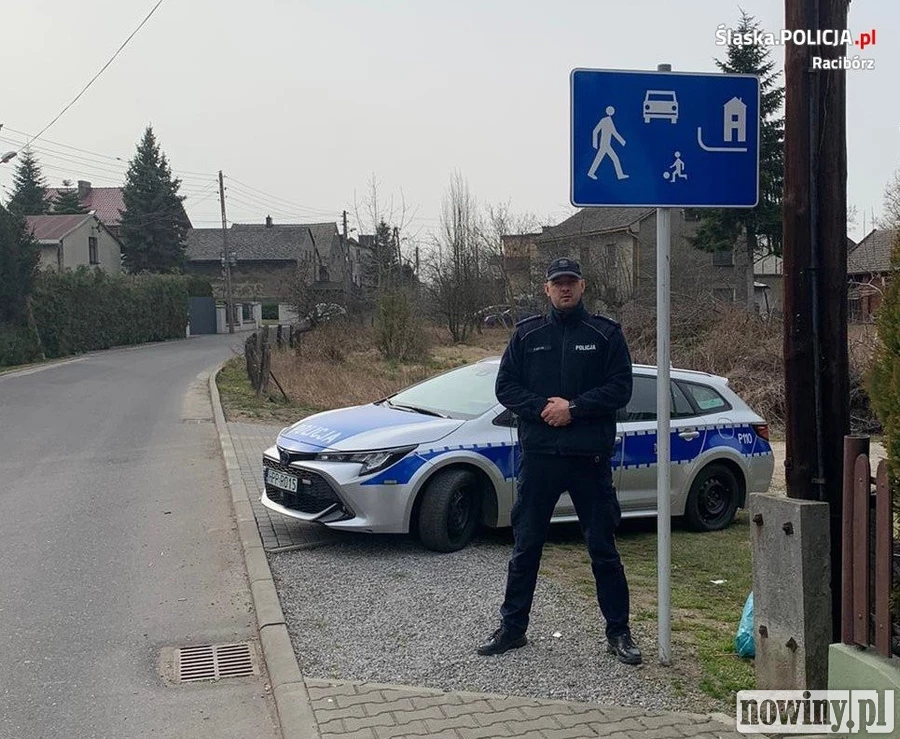 Dzielnicowy z Zabełkowa przypomina kierowcom, jak mają się zachowywać na ulicy Długiej
