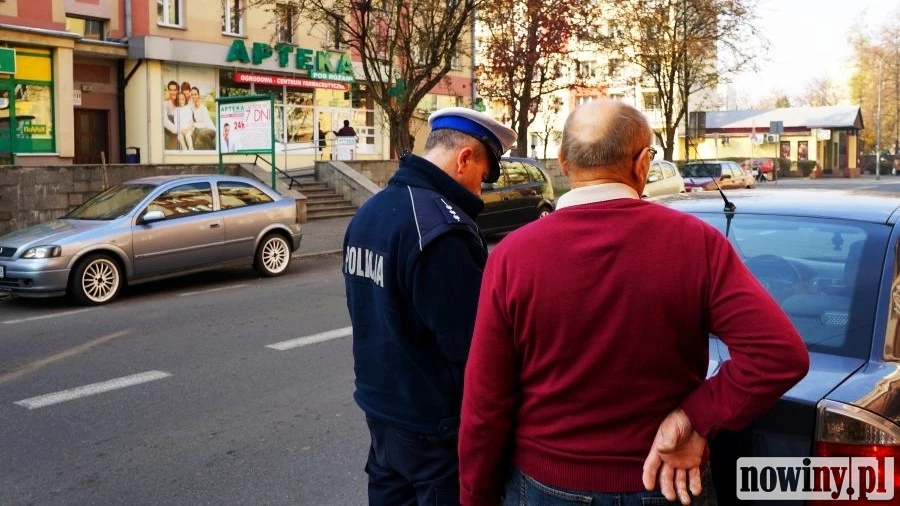 W Raciborzu posypały się mandaty. Zapłacą kierowcy, rowerzyści, piesi, a nawet... jedna osoba na hulajnodze