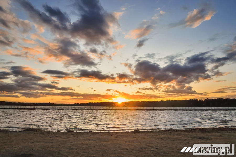 Sezon na plażowanie rozpocznij od podróży pociągiem