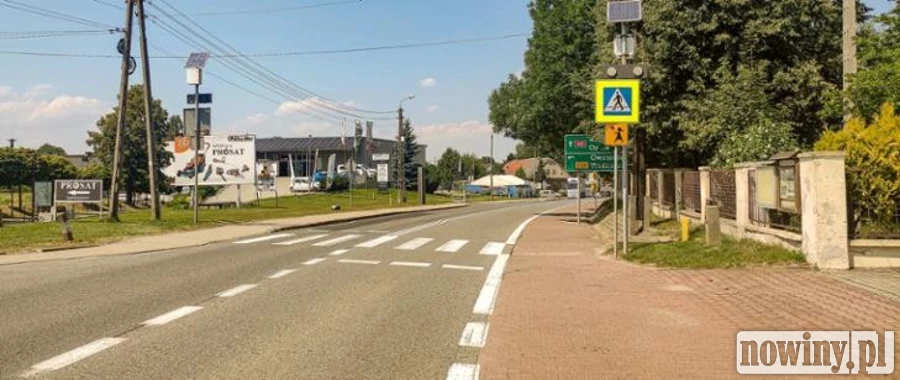 Sygnalizacje świetlne i chodniki mają zapewnić bezpieczeństwo na drodze krajowej Roszków-Tworków