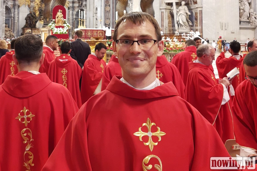 Zupełnie niepotrzebnie miesza się wiele spraw, próbując zrobić z Kościoła kogoś najgorszego