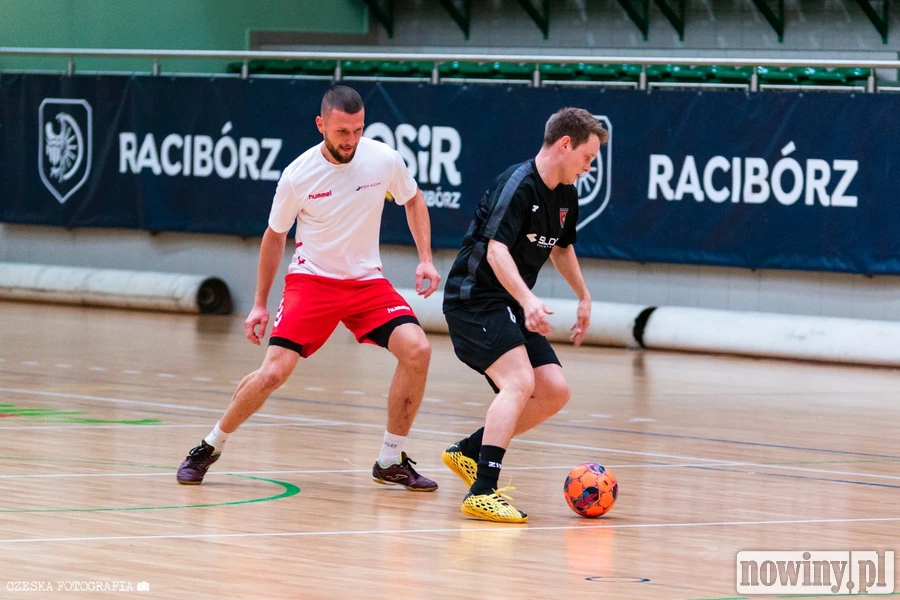 FUTSAL SENIORÓW – wyniki, strzelcy bramek, tabele, zapowiedzi
