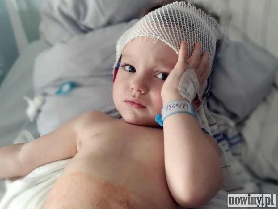 Dwuletni Samuel z Rybnika choruje na nowotwór. Potrzeba 2,5 mln zł na leczenie chłopca