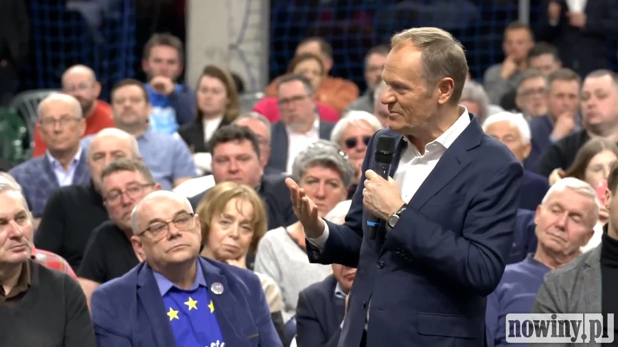 Tusk mówił w Bytomiu o Rafako. "Dostałem od związkowców coś, co oprawię sobie w ramkę"