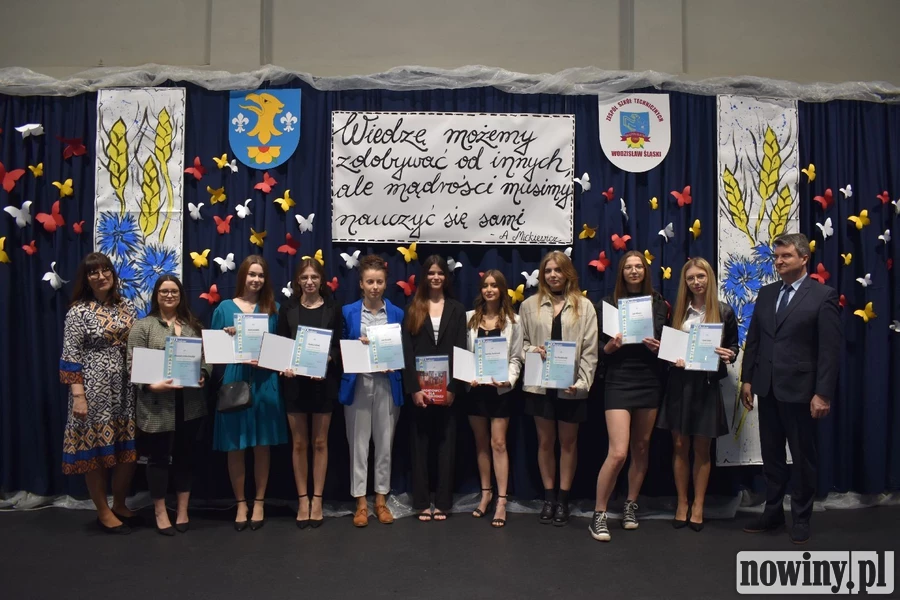 923 osoby zakończyły edukację w powiecie wodzisławskim. Do matury przystąpi 851 uczniów