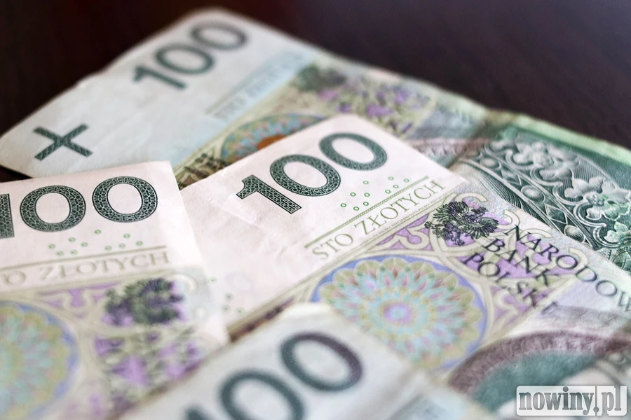 Oszuści wpadli na nowy pomysł. Sprawdź, jak nie stracić 800 plus