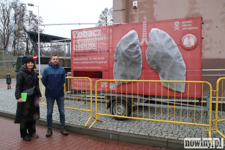 Mobilne płuca oddychały rydułtowskim powietrzem. Pokazały, że do czystości mu daleko