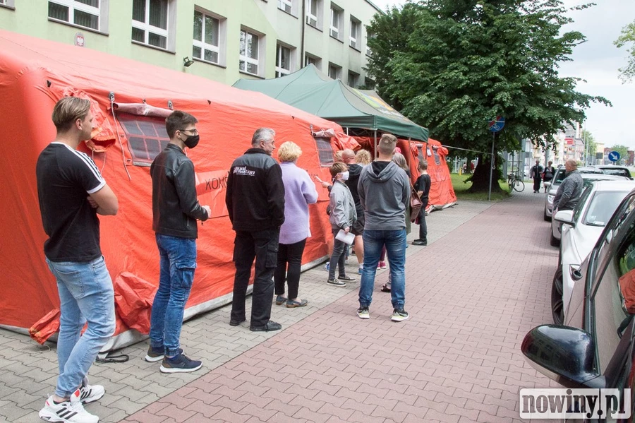 Nowa fala COVID-19? GIS uspokaja: "w najbliższym czasie nie są planowane żadne nowe ograniczenia"