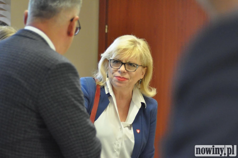 Słone szambo i wstręt do jadu. Czy Zbiornik Kotlarnia broniłby Kuźni przed powodzią? Mówiła o tym na sesji posłanka Lenartowicz