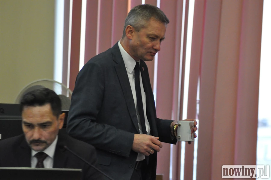"Trzy akapity w tak ważnej sprawie". Rada Miasta Racibórz podjęła "niedoskonały apel" w sprawie sytuacji Rafako S.A.