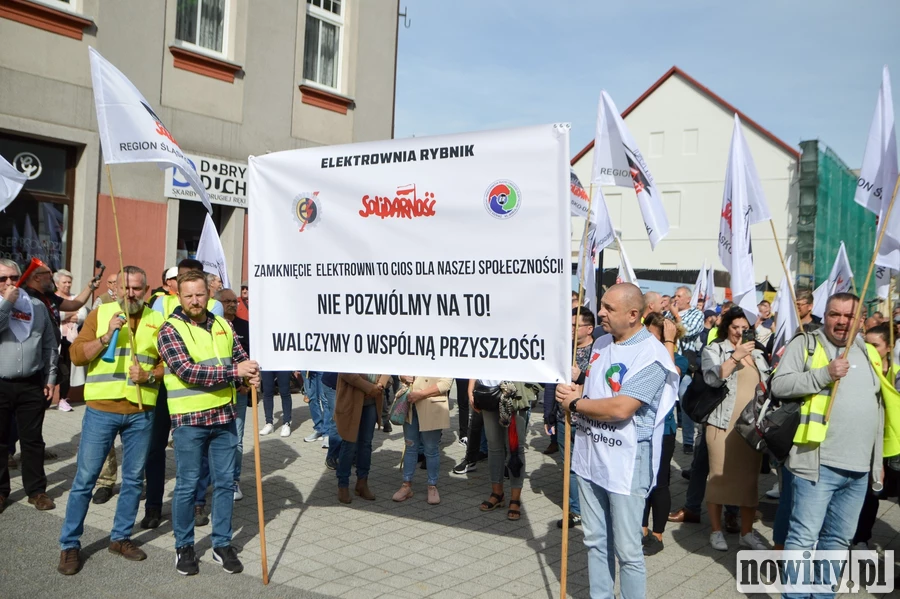 Dziś w Warszawie protest przeciwko likwidacji elektrowni w Rybniku i Łaziskach. "Zatrzymać walec Zielonego Ładu"