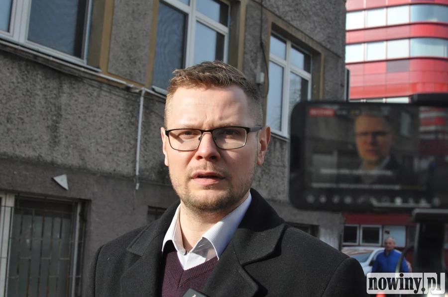 Poseł Woś pod krwiodawstwem: bijmy na alarm, rząd PO chce zlikwidować centrum w Raciborzu