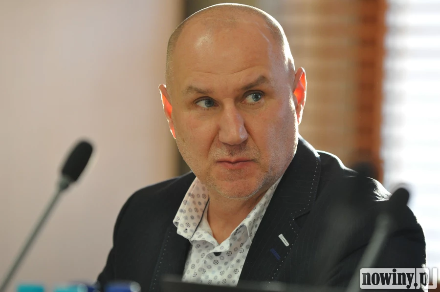 600 mieszkańców powiatu raciborskiego traci pracę w Rafako. 300 osób to pracownicy produkcyjni. Problem z pracownikami młodocianymi ze szkoły