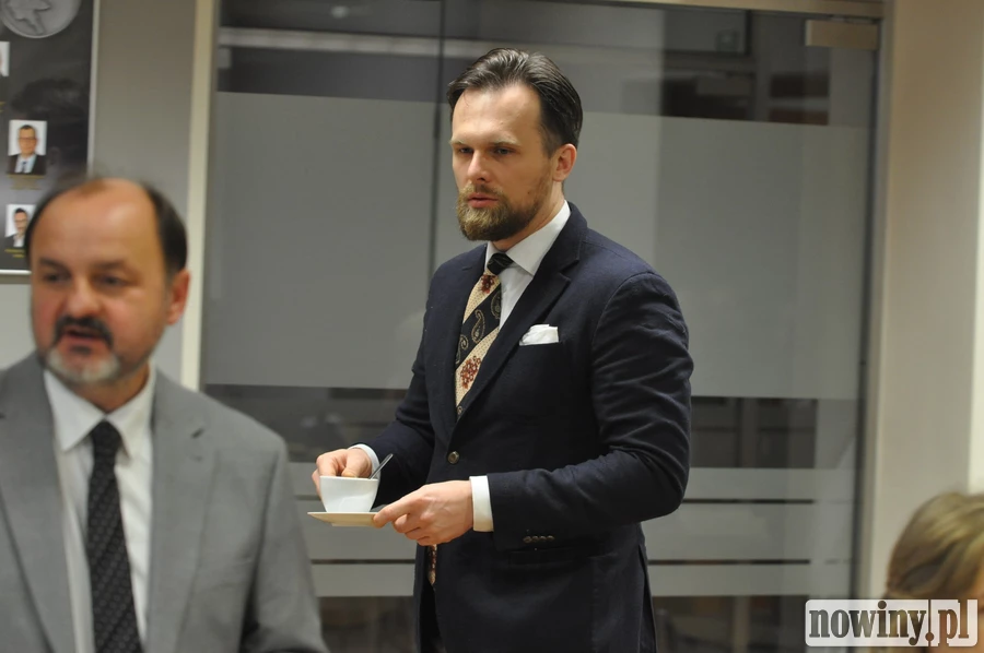 Radny powiatowy Bajerski krytykuje doraźne naprawy mostu na Rudzkiej. „Potrzeba trwałego usunięcia przyczyn problemu”