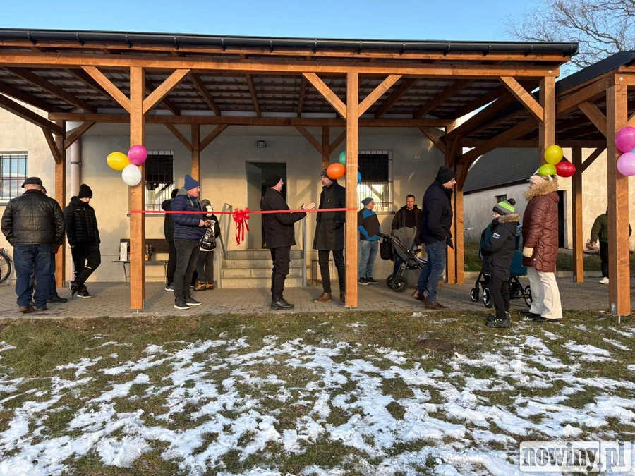 Przy boisku w Bojanowie otwarto altanę [ZDJĘCIA]