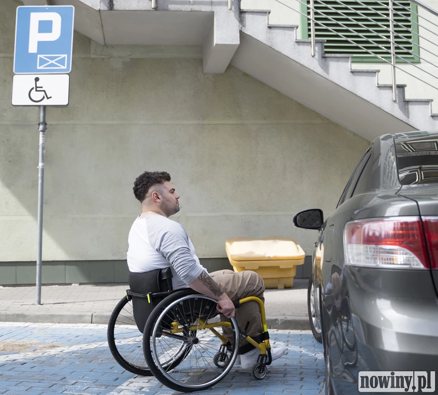 Parkowanie przy PZON w Rybniku pod lupą radnej. Miasto: potrzebna kompleksowa inwestycja