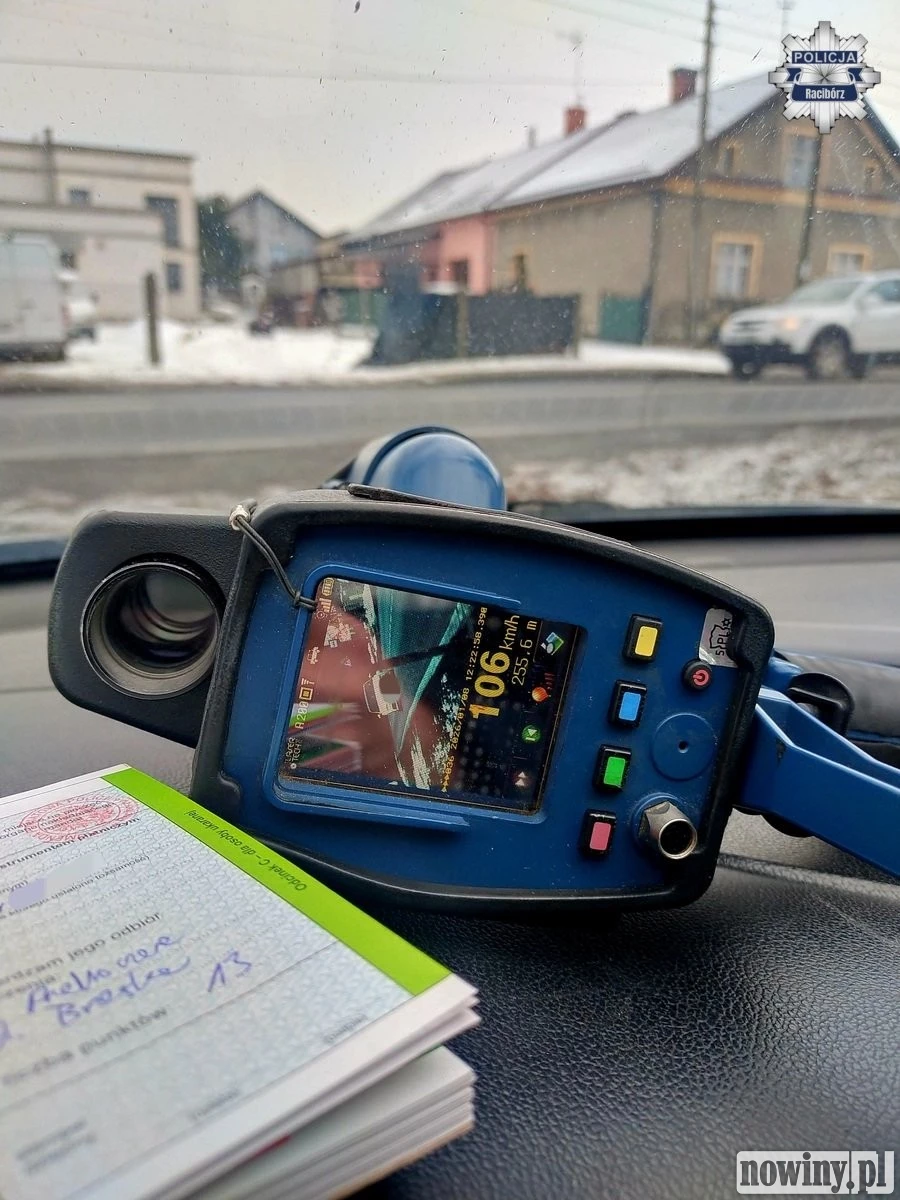 106 km/h na Brzeskiej. Dwudziestotrzyletni kierowca traci uprawnienia